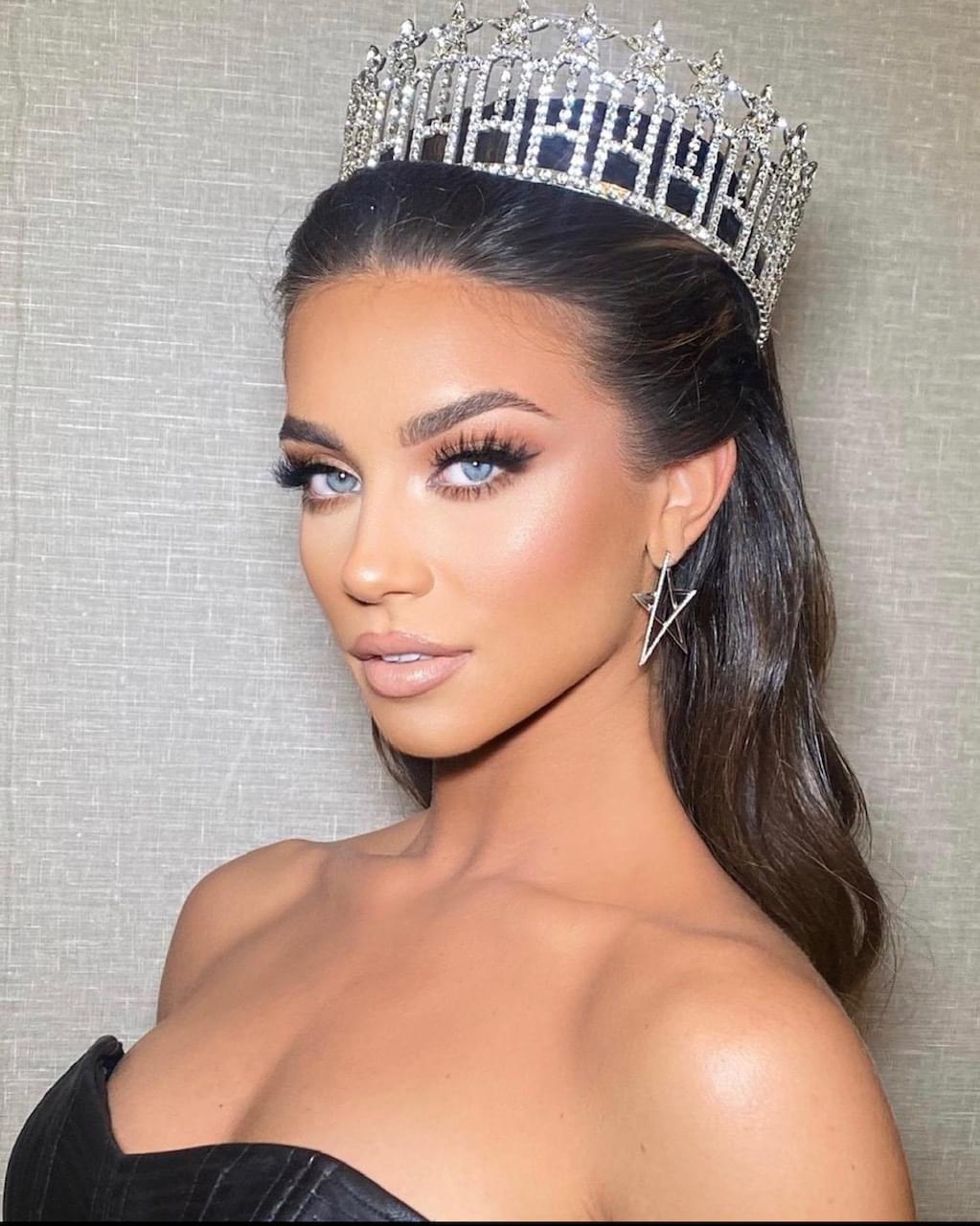 Miss NJ Pageant Contestant look
